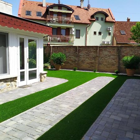 Zoli Apartmanok-Zoli Koelcsey 19 Villa Hajdúszoboszló Eksteriør bilde